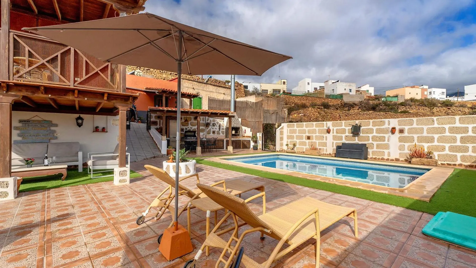 Casa Elvira Villa Chimiche 0*,