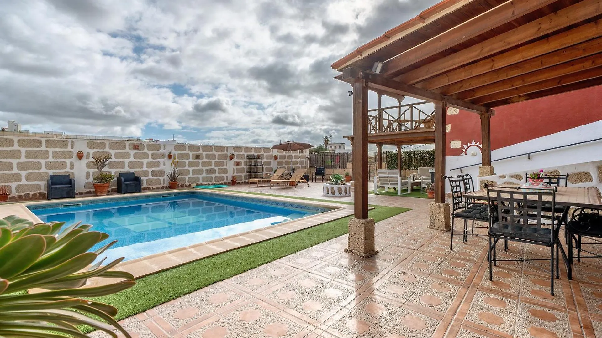 Casa Elvira Villa Chimiche Spain
