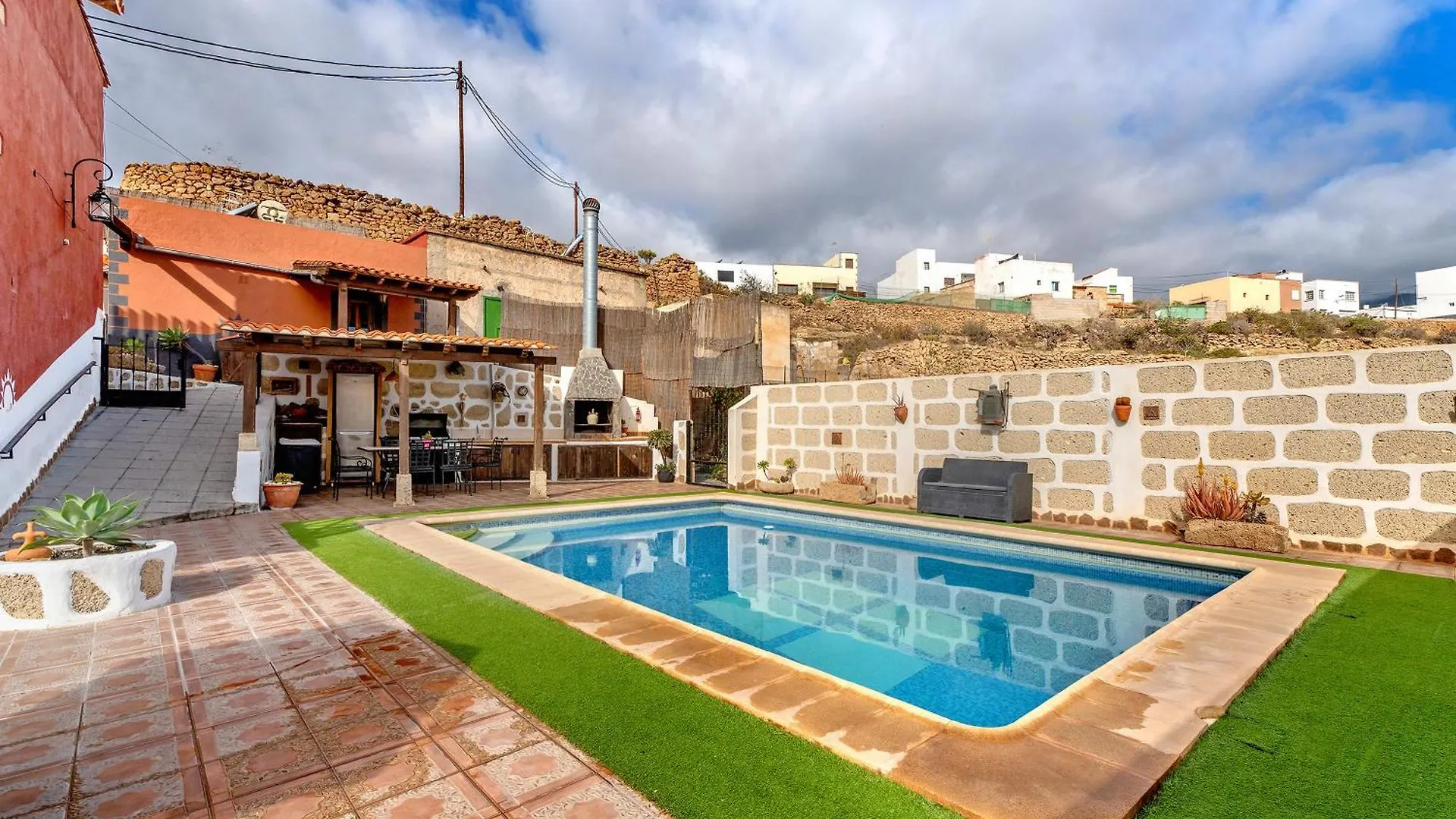 Casa Elvira Villa Chimiche